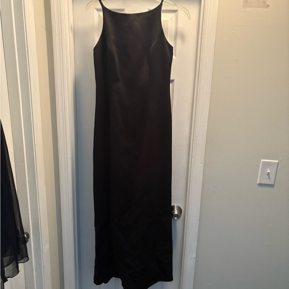 Elegant Black Sleeveless Dress